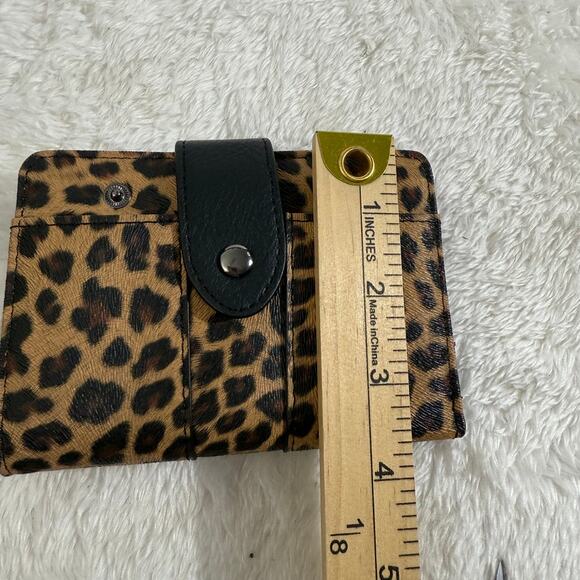 Cluci Cheetah Wallet New With Out Tag - Picture 3 of 8
